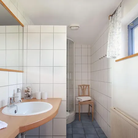 Apartment Landlust- Stadtnah - Im Ehemaligem Bauernh By Interhome