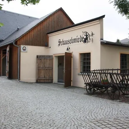 Apartment Landlust- Stadtnah - Im Ehemaligem Bauernh By Interhome Rammenau
