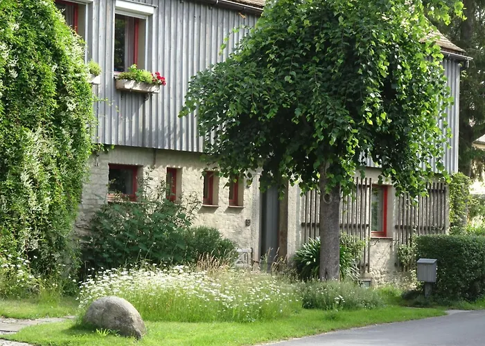 Apartment Landlust- Stadtnah - Im Ehemaligem Bauernh By Interhome Rammenau